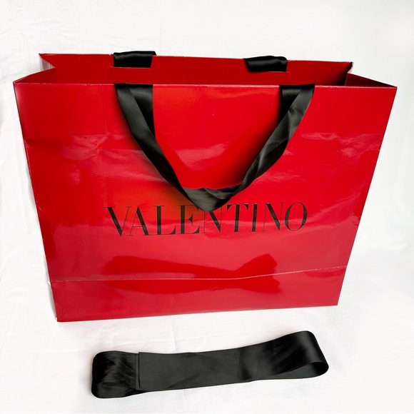 VALENTINO GARAVANI Red Paper Boutique Shopping Bag and Black Satin Ribbon - Picture 7 of 8